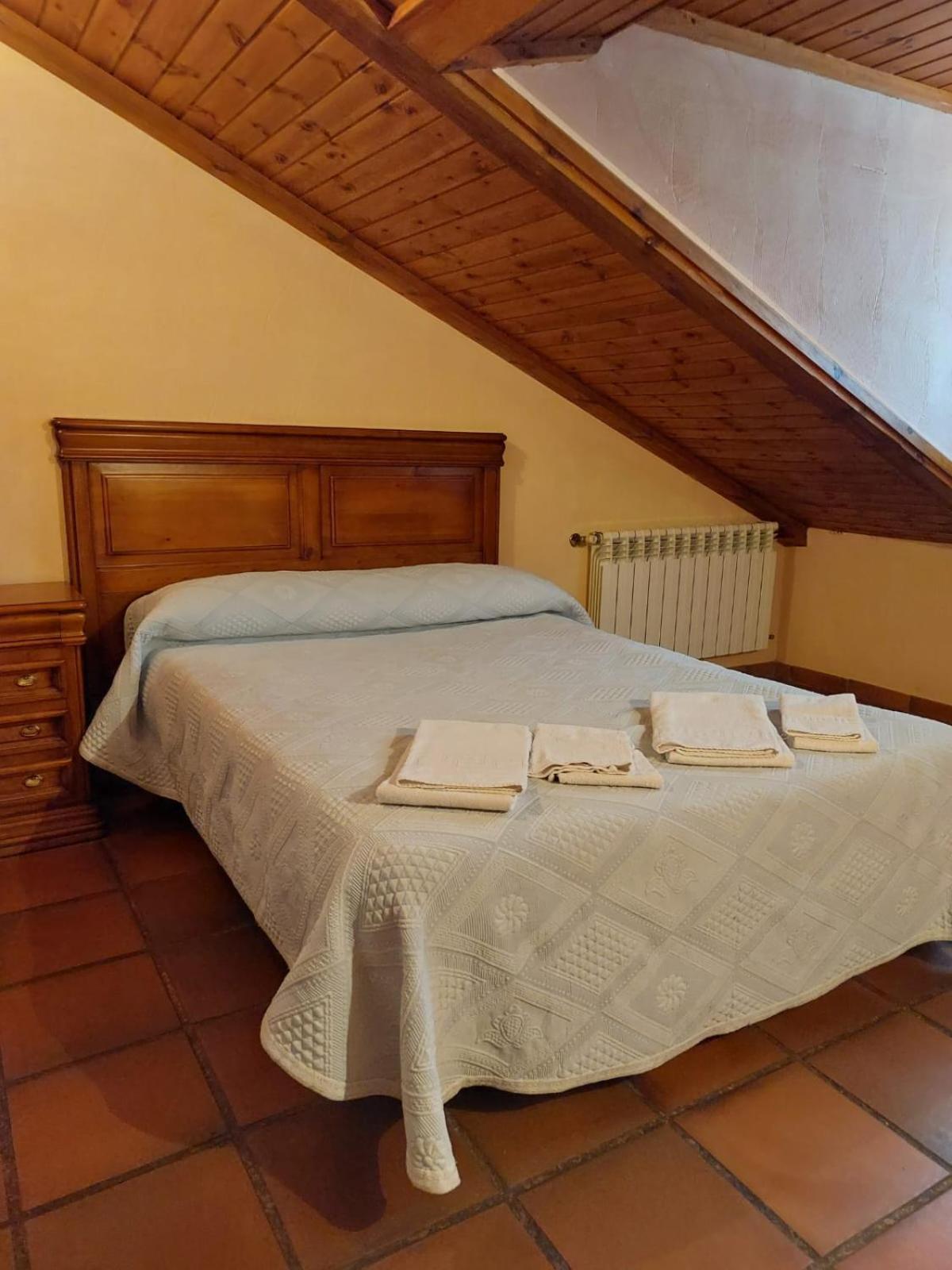 Hostal Restaurante Villa De Сепульведа Экстерьер фото
